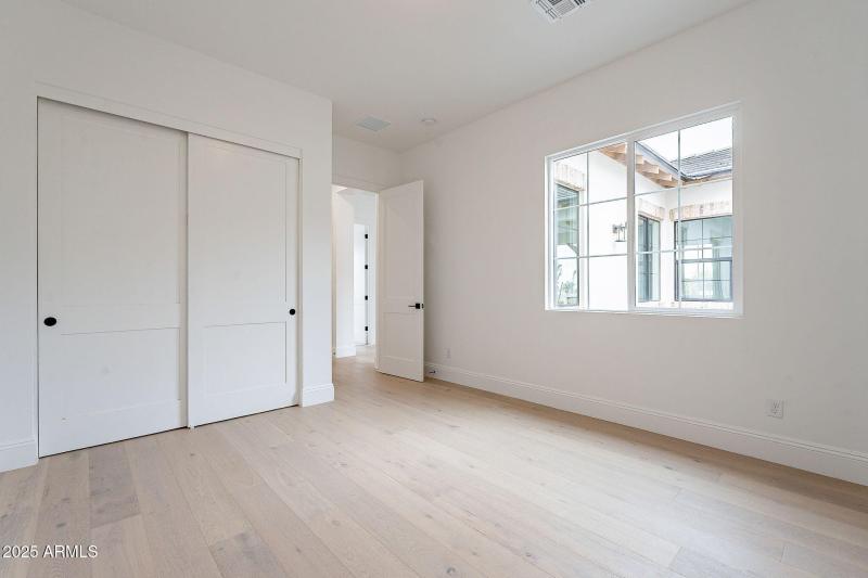 242-web-or-mls-178th-55 (2)