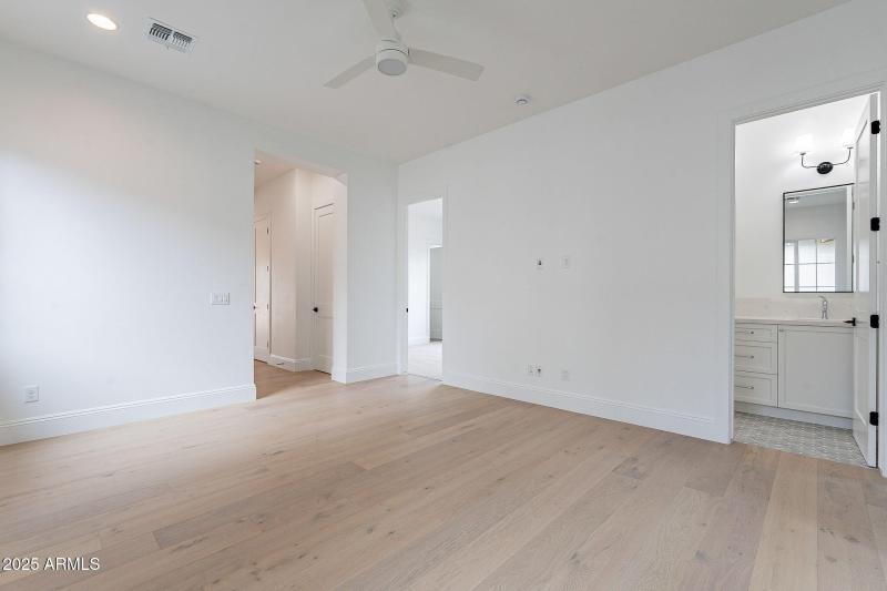 247-web-or-mls-178th-60 (2)