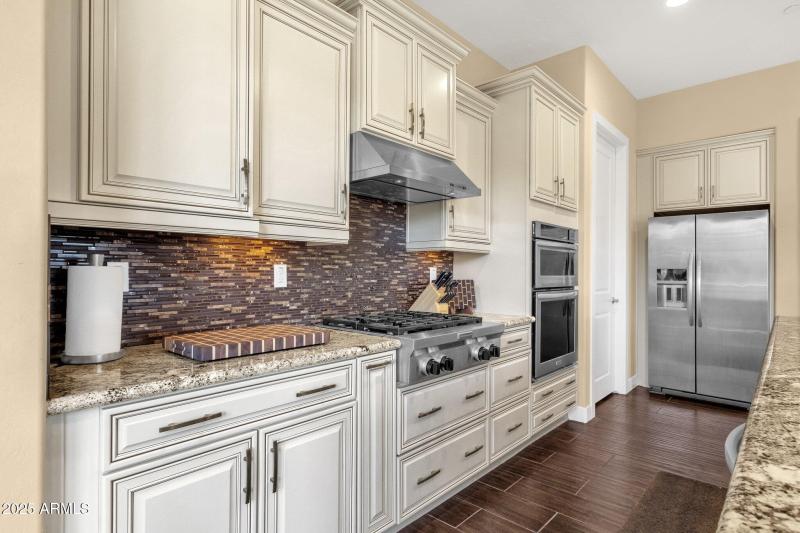 11-web-or-mls-27000-n-alma-school-pkwy-2