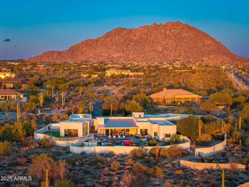 9525 E Buckskin Trl - 85