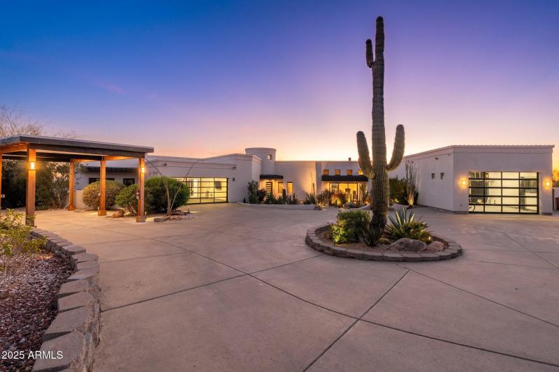 9525 E Buckskin Trl - 99