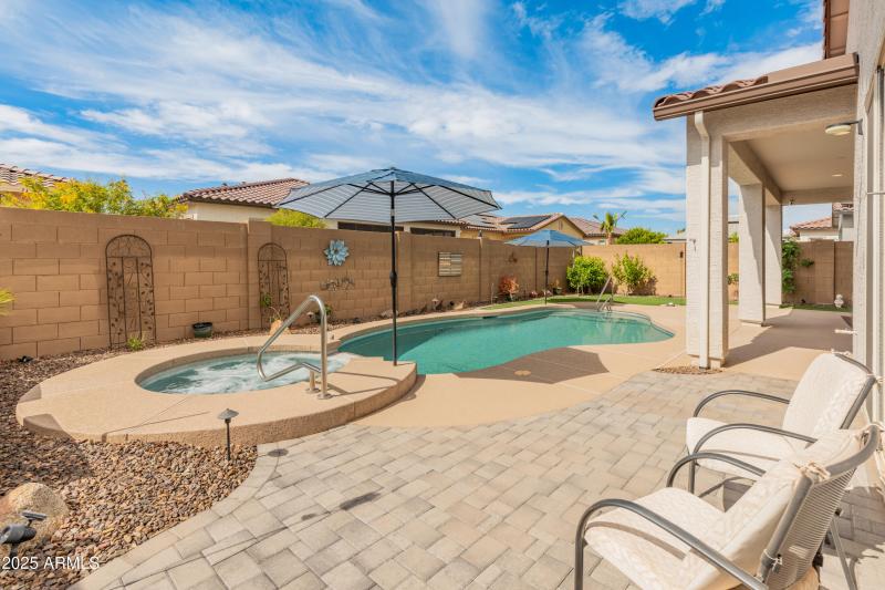 24270 N 173rd Ave-46