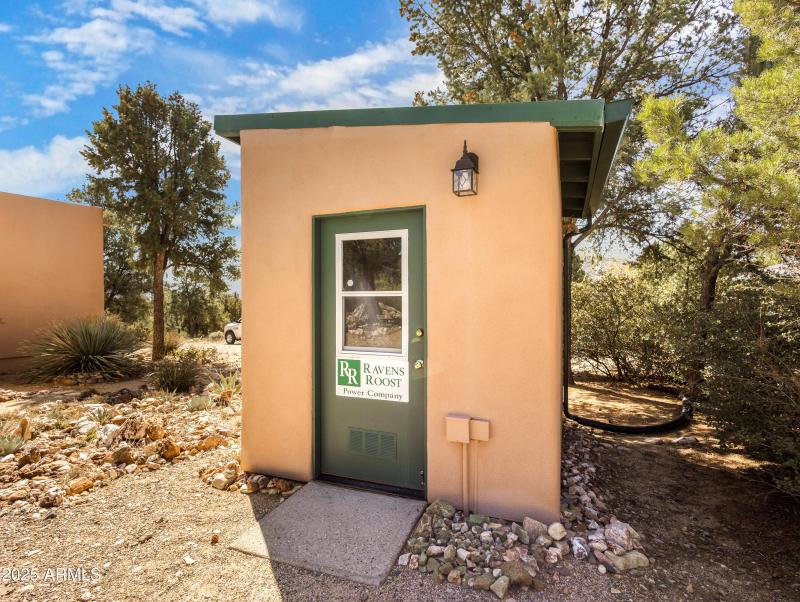 15555 S Middle Ridge Rd-23