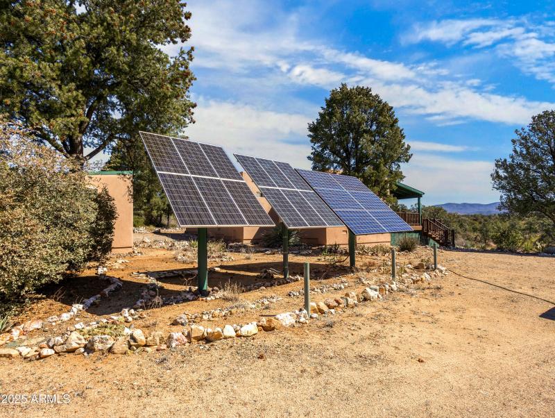 15555 S Middle Ridge Rd-24