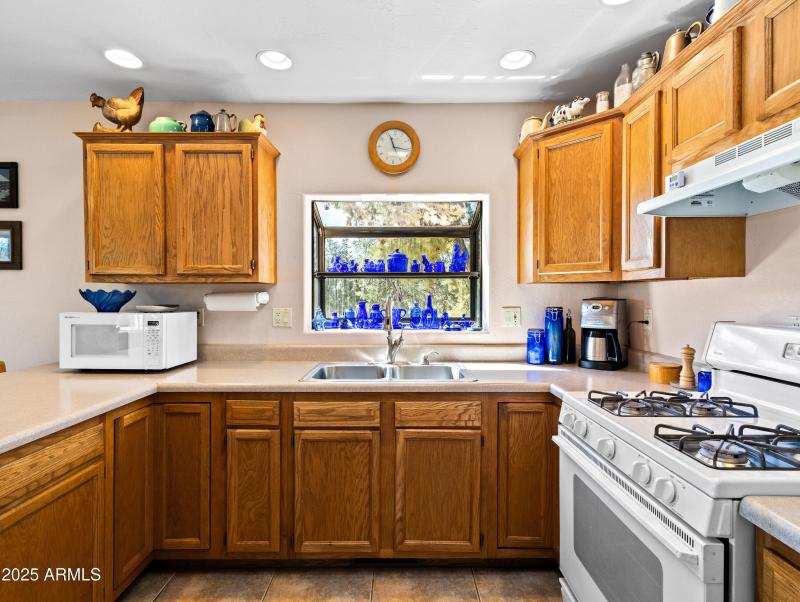 15555 S Middle Ridge Rd-42