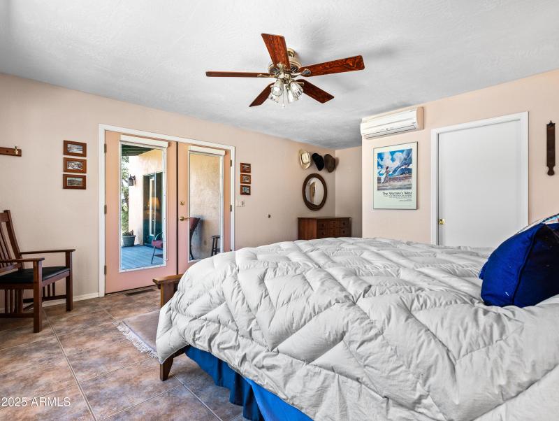 15555 S Middle Ridge Rd-54