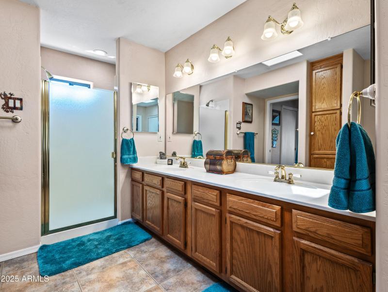 15555 S Middle Ridge Rd-57