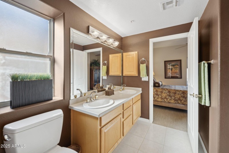 Jack - N - Jill Bath