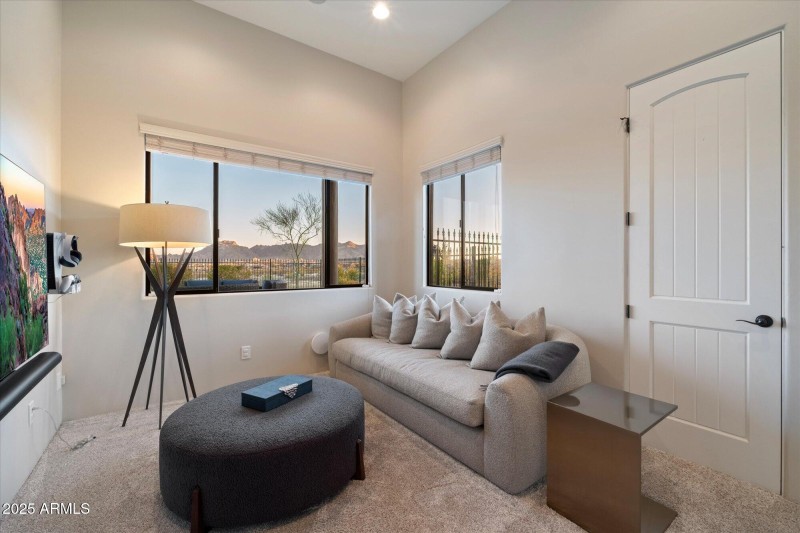 Owner's Retreat- Sitting Room