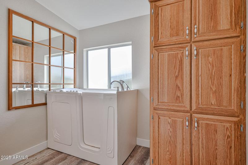 Tub in Primary and Linen Closet