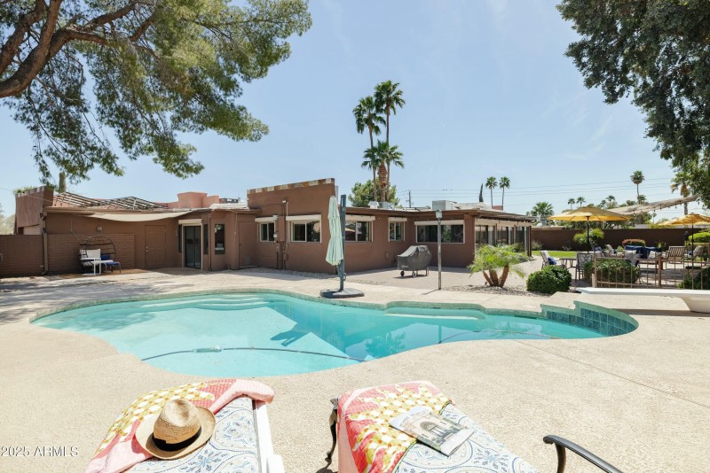 Heated Saltwater Pool