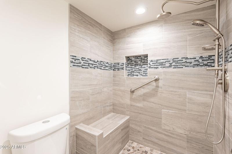 24-web-or-mls-Biltmore-24