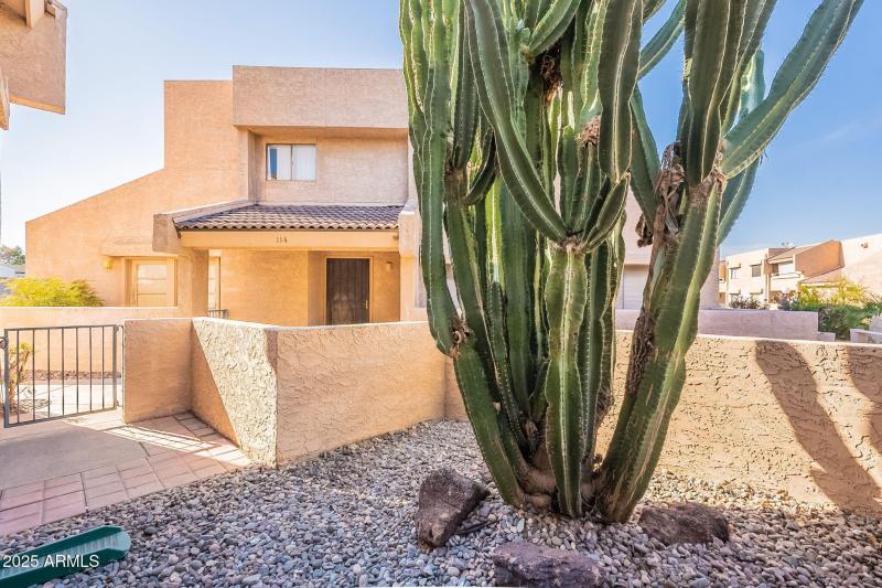 35-web-or-mls-Biltmore-35