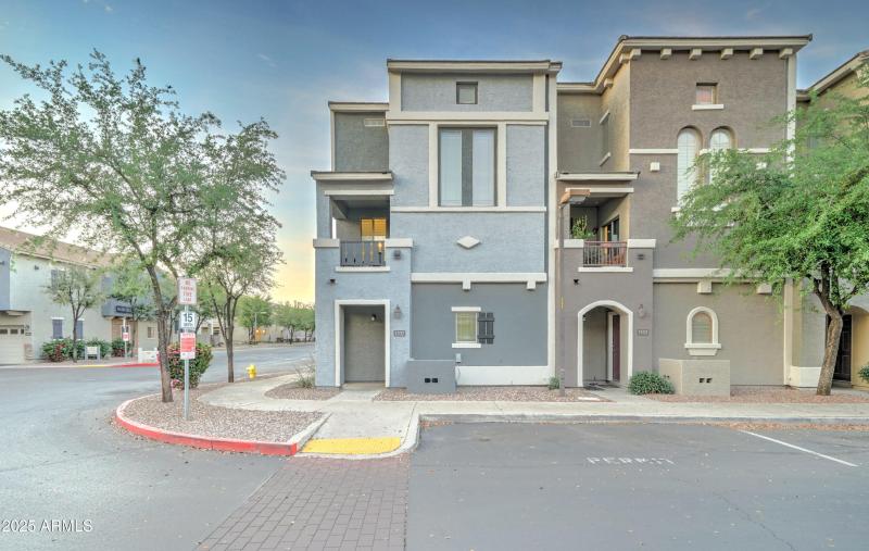 2402 E. 5th St. #1532-5