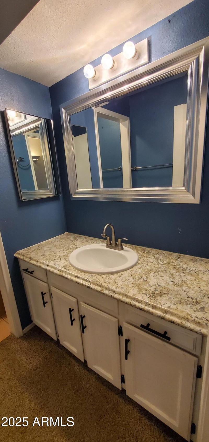 17. Upstairs Full Bath