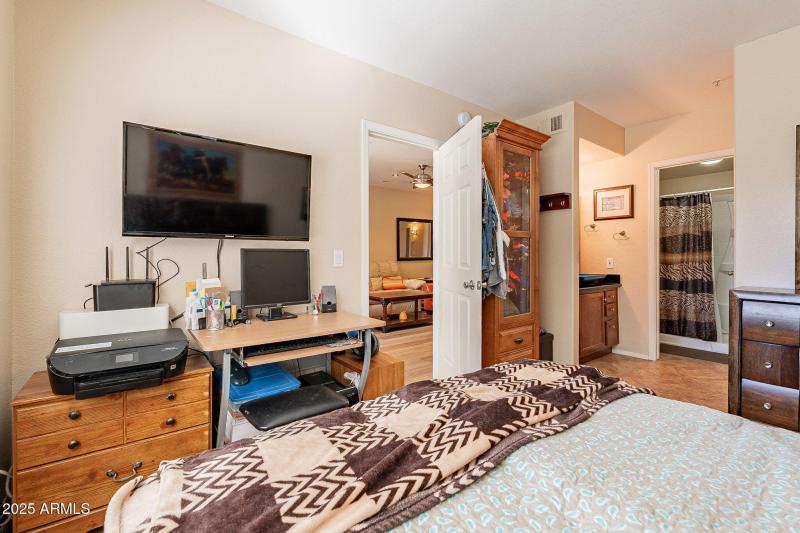 25-web-or-mls-Ray-25