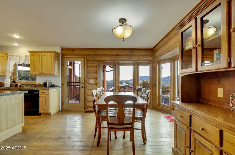 29-web-or-mls-786_E_Broncos_Trail_Willia