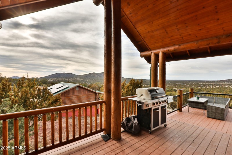 34-web-or-mls-786_E_Broncos_Trail_Willia