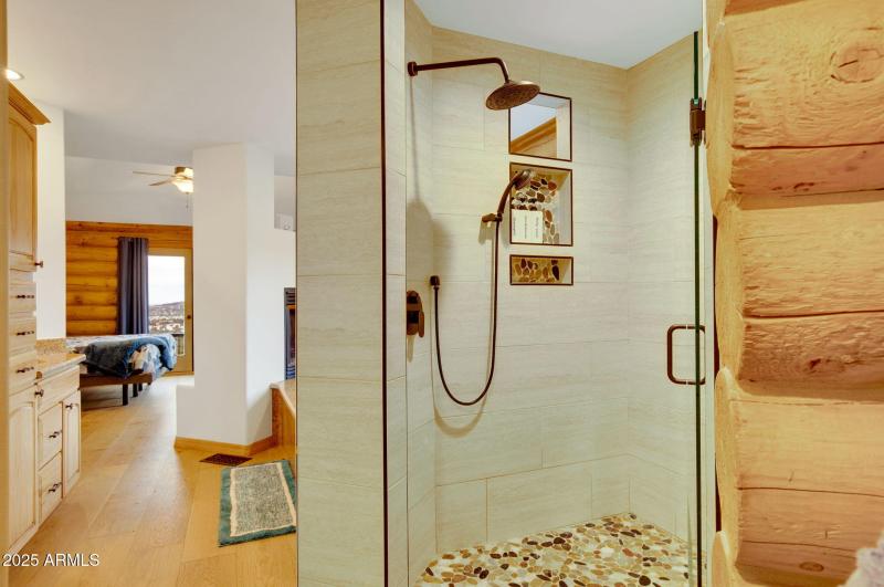 80-web-or-mls-786_E_Broncos_Trail_Willia