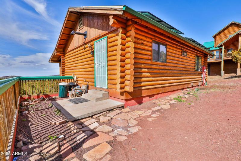 140-web-or-mls-786_E_Broncos_Trail_Willi