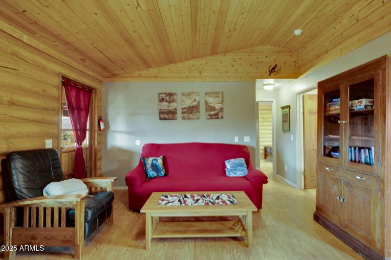 159-web-or-mls-786_E_Broncos_Trail_Willi