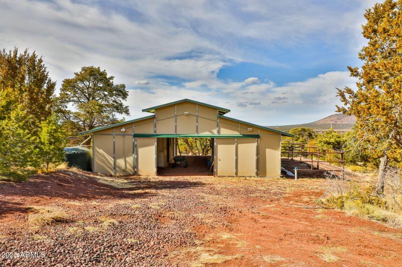 170-web-or-mls-786_E_Broncos_Trail_Willi