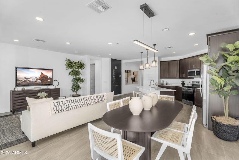 10-web-or-mls-Malibu-10