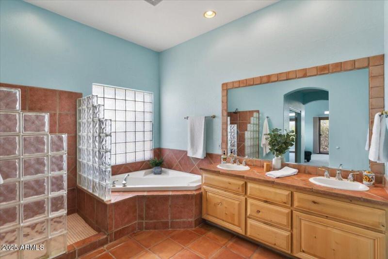 primary bedroom ensuite