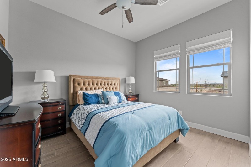 Guest bedroom