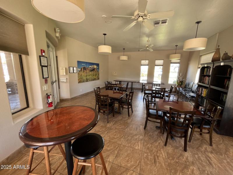 41) 55233-67e344a0b20b7