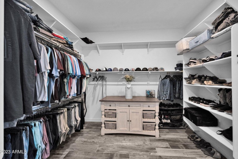 Owner's Closet (10'6" x 11'5")