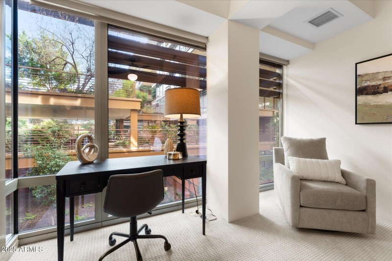 27-027-primary-bedroom