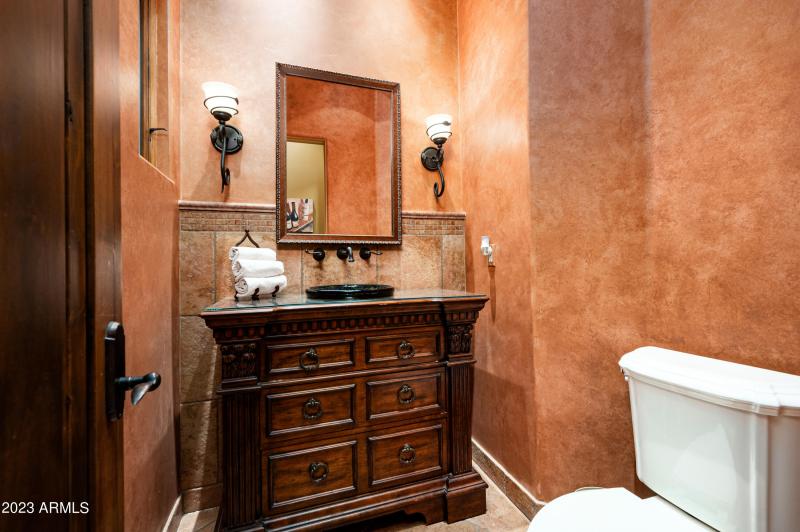 Powder Room 2