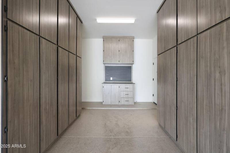 TANDEM GARAGE STORAGE CABINETS