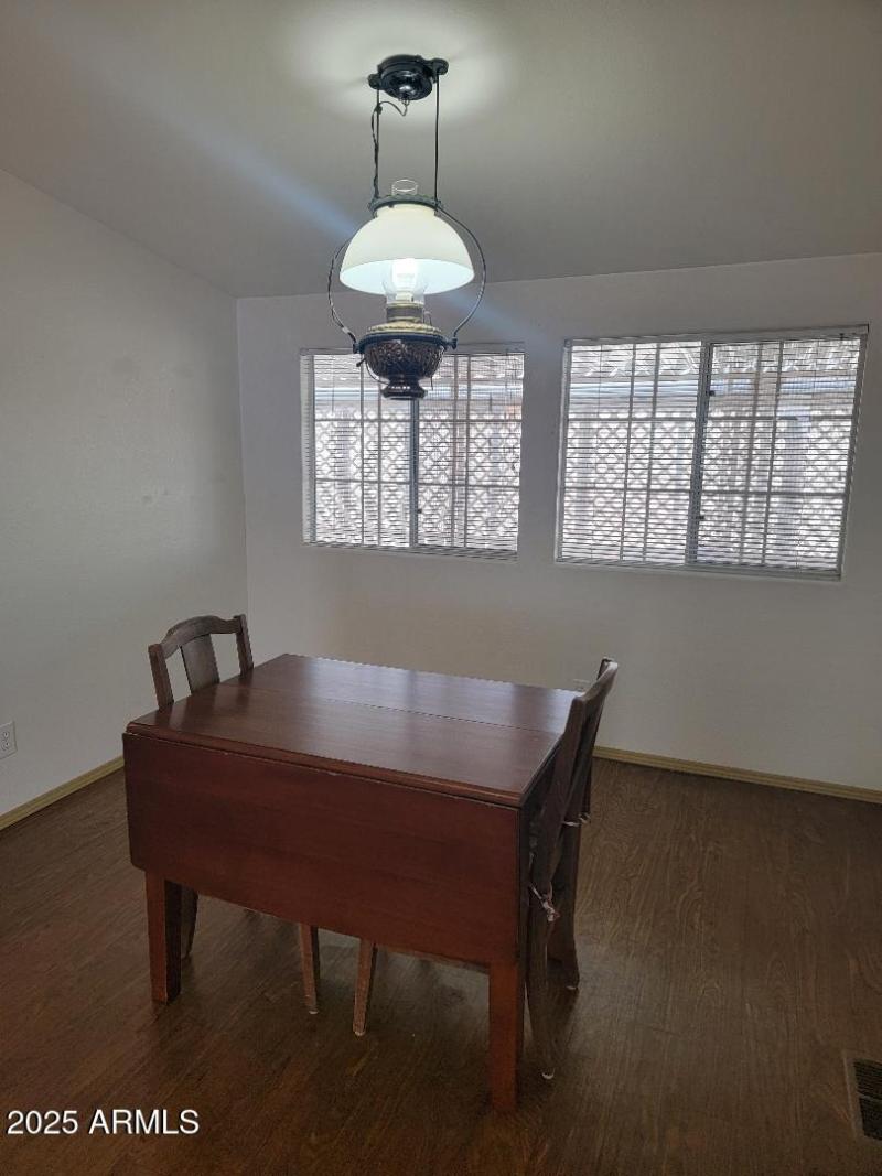 813 dining room