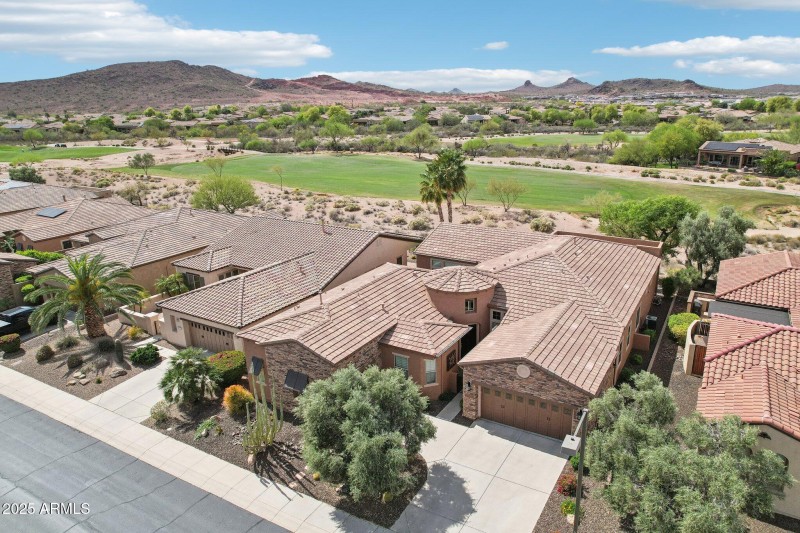 61-web-or-mls-N 130th Ave-01042025-059