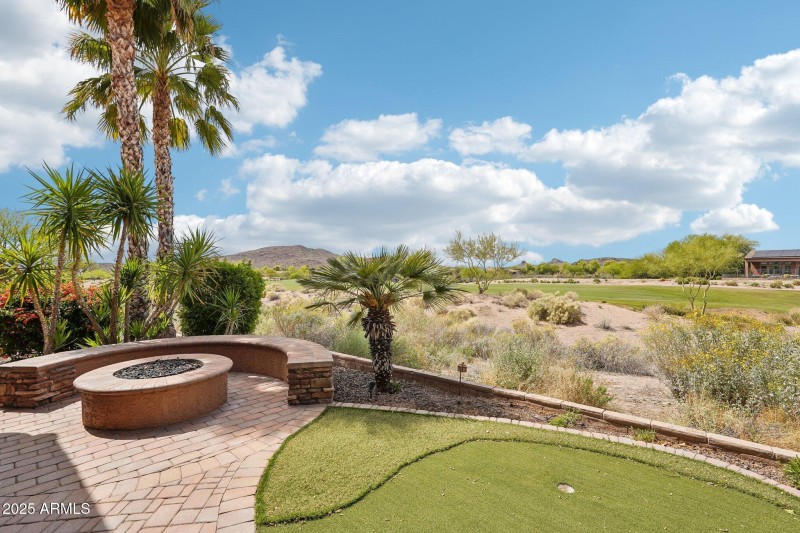 55-web-or-mls-N 130th Ave-01042025-053
