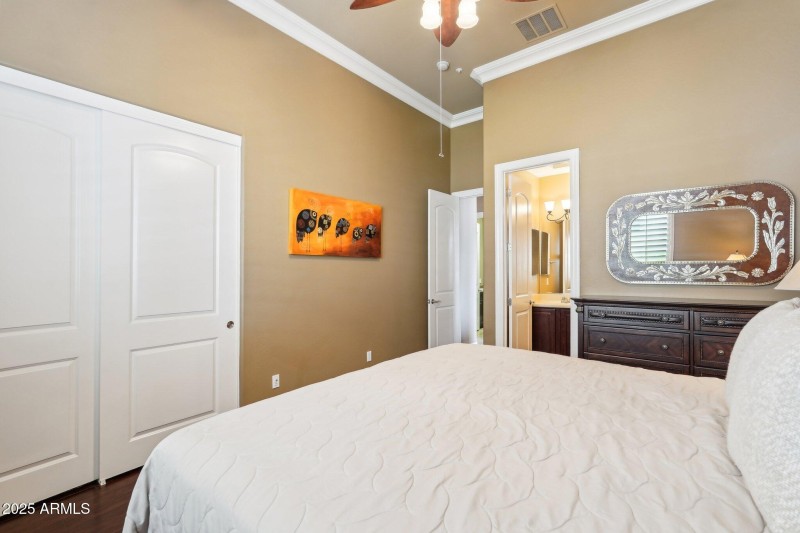 45-web-or-mls-N 130th Ave-01042025-043