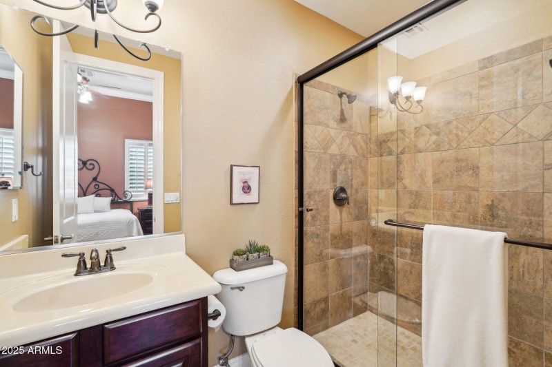 40-web-or-mls-N 130th Ave-01042025-038
