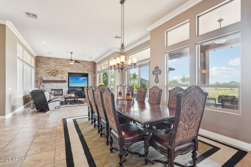 16-web-or-mls-N 130th Ave-01042025-014