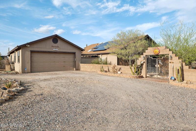 1-web-or-mls-54322-w-dune-shadow-rd