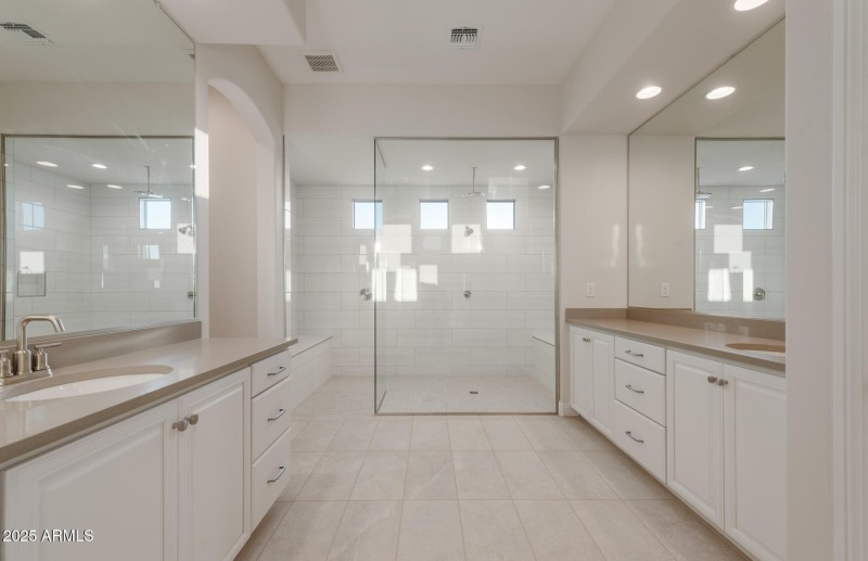 Owners Bath