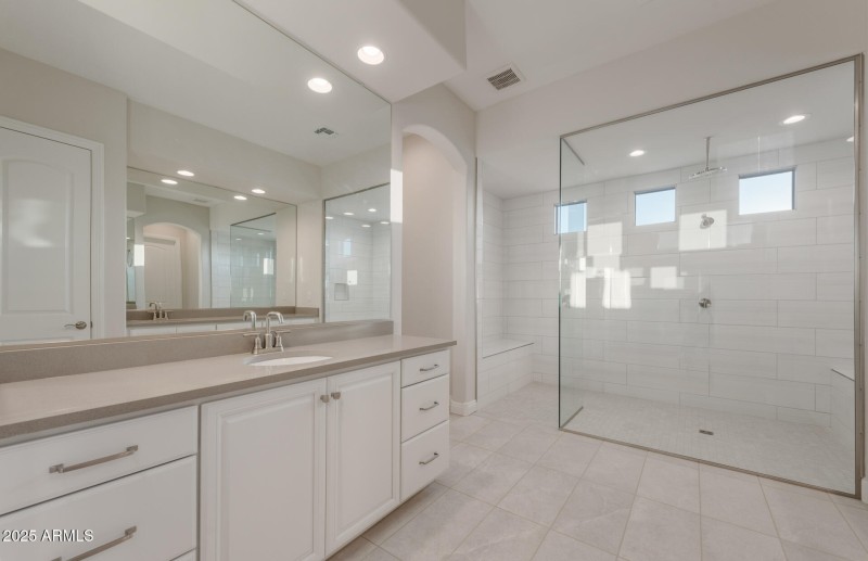 Owners Bath