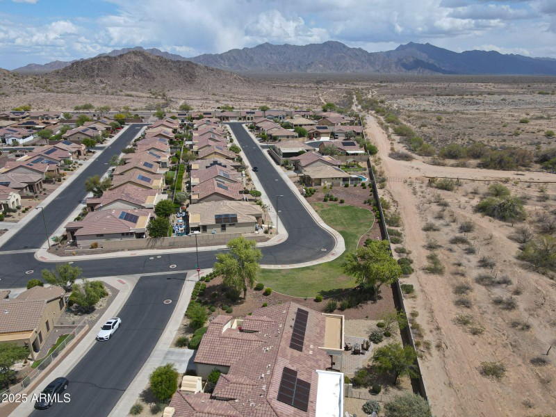 Corner Lot with No Neighbords Behind