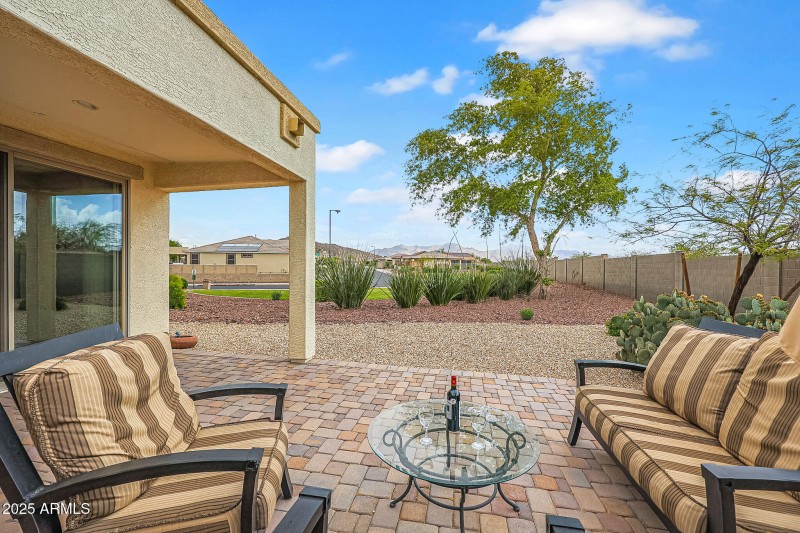 Mountain Views to the East