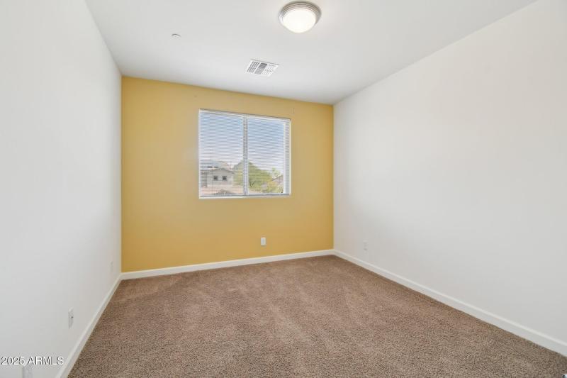 23-web-or-mls-W Mine Trl-02042025-023