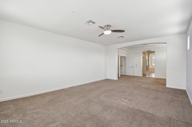 30-web-or-mls-W Mine Trl-02042025-030