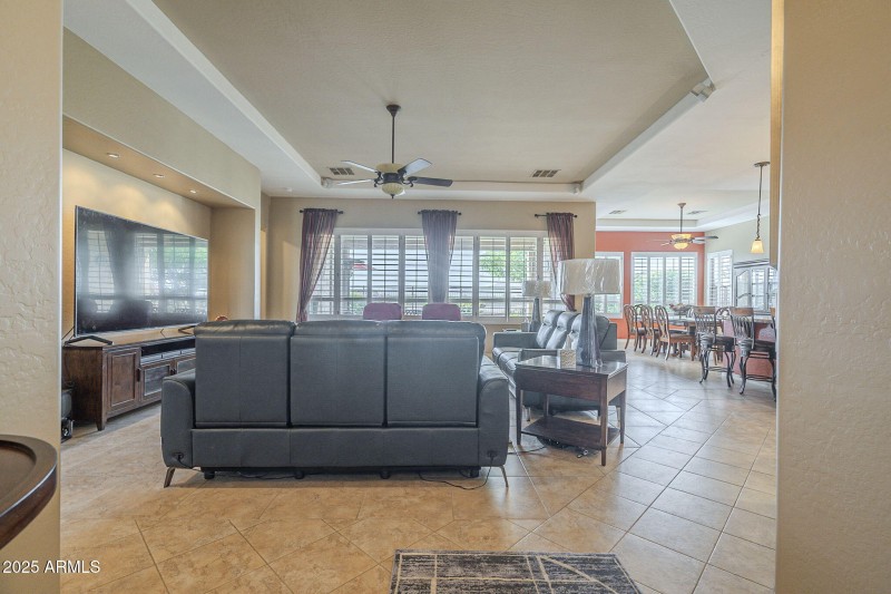 7-web-or-mls-Ficus-7