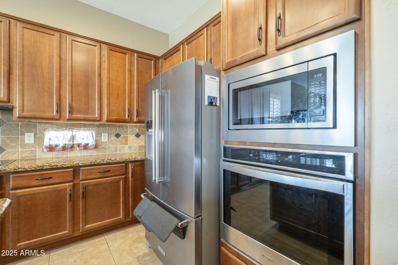 25-web-or-mls-Ficus-25