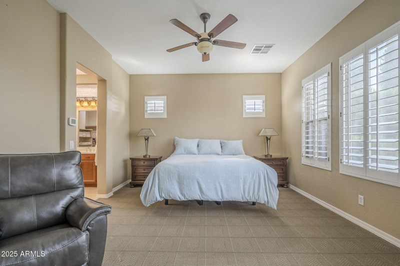 30-web-or-mls-Ficus-30